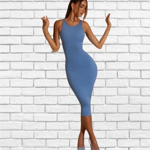 Oh Polly Dresses & Skirts - Oh Polly midi dress